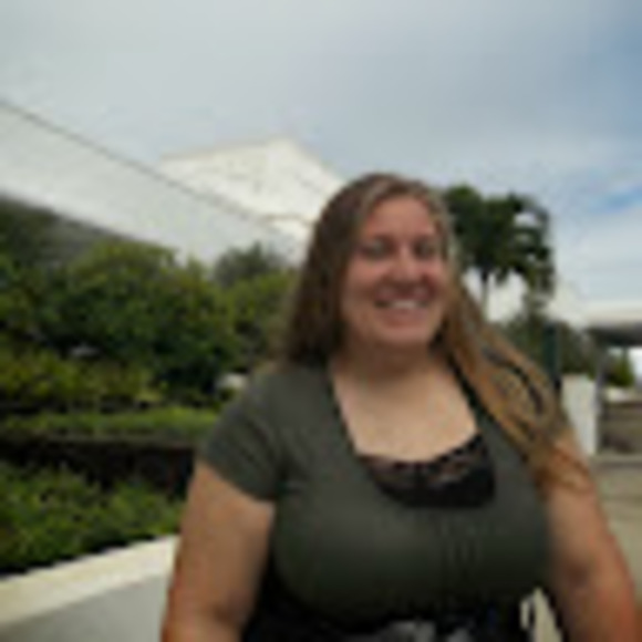 Meet your Posher, Toni - Picture 1 of 1